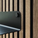 Tornillos negros para estanterías